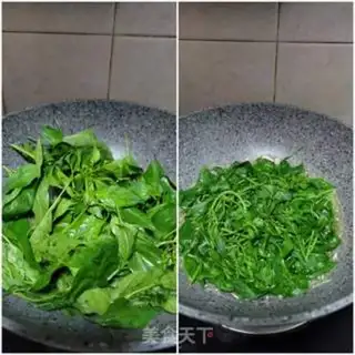 Make Chili leaf egg soup step 2