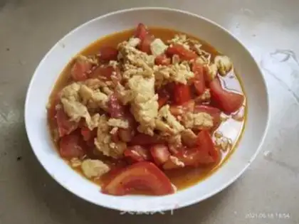 Make Tomato fried eggs step 6