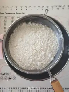 Make Honey Yogscon step 1