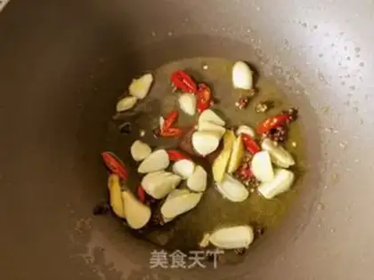 Make Eggs and cucumbers step 4