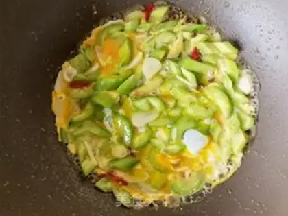 Make Eggs and cucumbers step 10