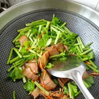 Make Celery carrots step 14
