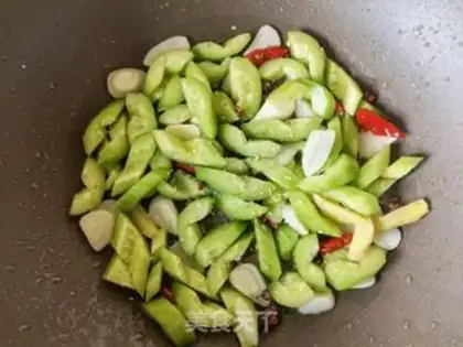 Make Olive-oiled cucumber step 7