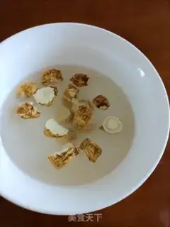Make Chicken claw glue soup step 2