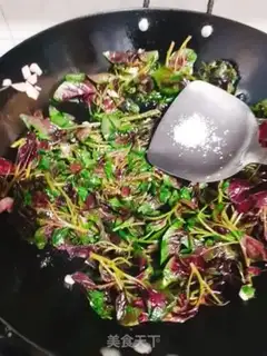 Make Garlic paste soup step 4