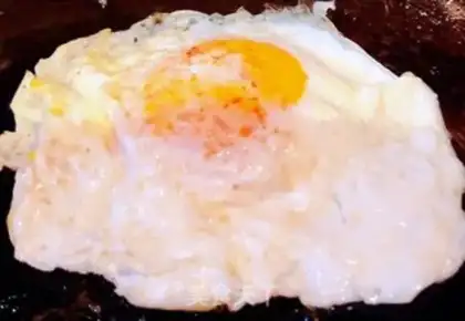 Make Steak tomato egg sandwich step 2