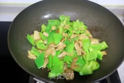Make ♪ Back to the pot with pepper ♪ step 4
