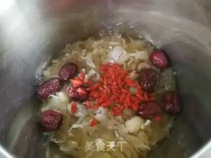 Make The silver spoon of the red date step 3