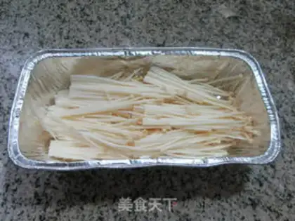 Make A tin cardbox of gold and mushroom clams step 7