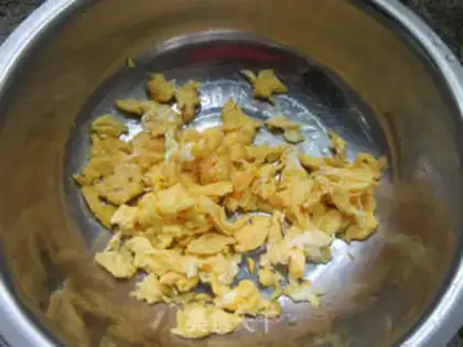 Make Pyramid egg box step 7