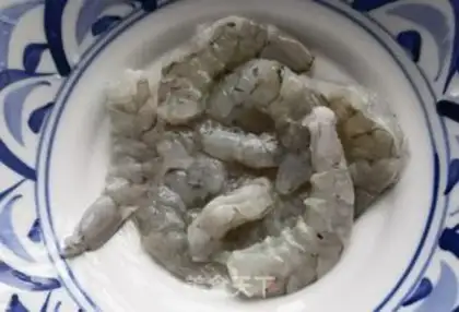 Make Cucumber shrimp and quinoa step 0