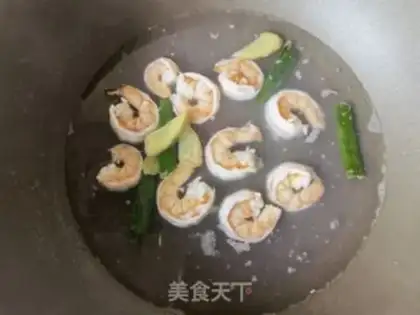 Make Cucumber shrimp and quinoa step 3
