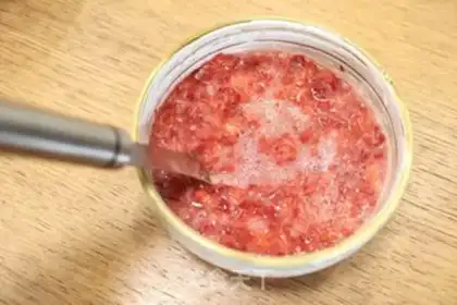 Make Strawberry ice cream step 3