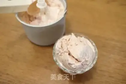 Make Strawberry ice cream step 7