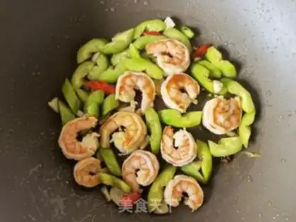 Make Cucumber shrimp and quinoa step 11