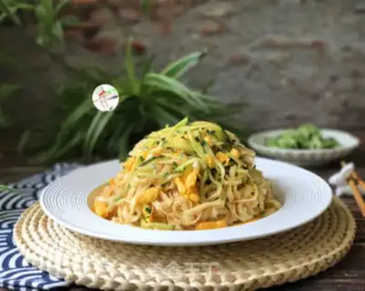 Make cucumber turkey noodles step 14