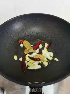 Make Red burning pig hoof step 5