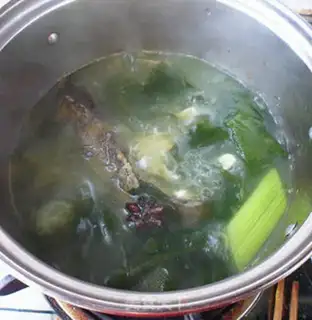Make Seafood and fish soup step 5