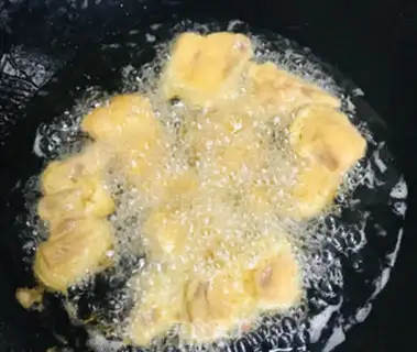 Make Pineapple fried meat step 3