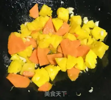 Make Pineapple fried meat step 5