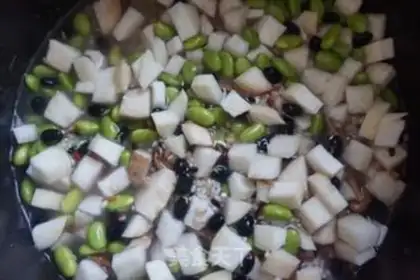 Make Fungus and food step 3