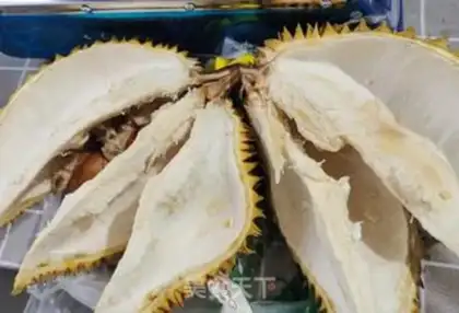 Make The durian chicken soup step 1