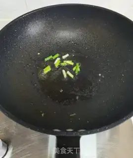 Make Mushroom fried eggs step 5