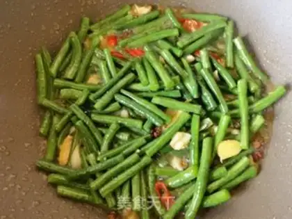 Make Olive oil, fried beans step 6