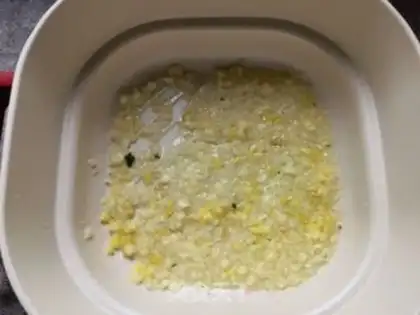 Make Garlic lobster cover noodle step 10
