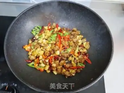 Make Spicy apricot beef step 9