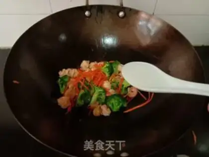 Make Carrot crayfish step 11