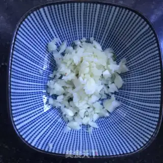 Make Garlic oil and acne step 2