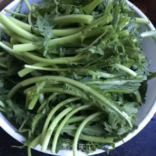 Make Garlic oil and acne step 3