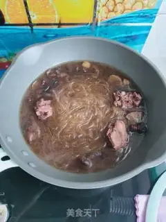 Make Chicken soup and red fries step 4