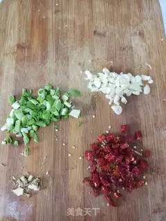 Make Scrambling fish step 0