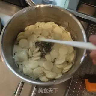 Make Tropical Fest fruit mousse step 19