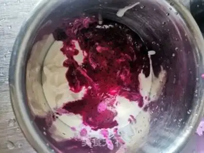 Make Flamingo yogurt step 3