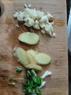Make Fried fish bones step 1
