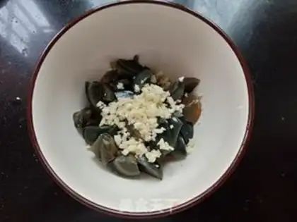 Make Frozen peanuts and eggs step 3