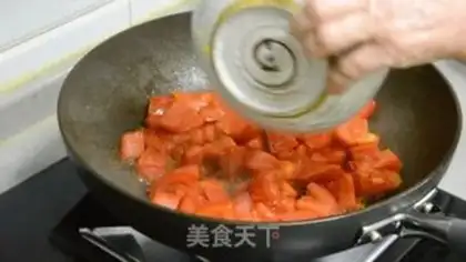 Make Tomato fried eggs step 5