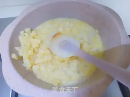 Make Eggskin apple pie step 2