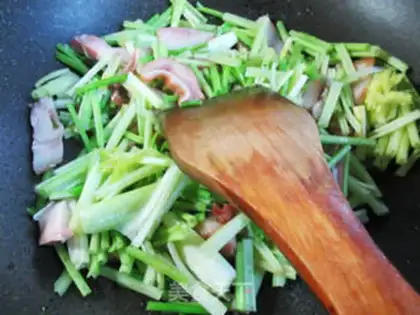 Make Pork ears for celery step 4