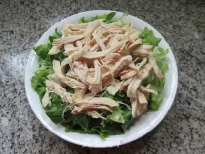 Make The raw chicken chest salad step 8