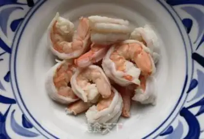 Make cucumber shrimp step 4