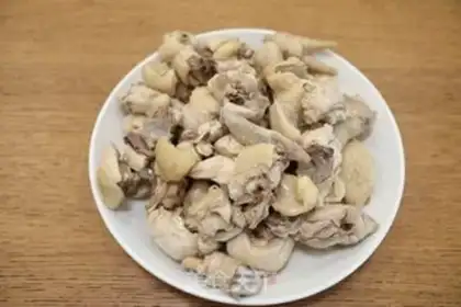 Make Carrot, mushroom chicken soup step 2