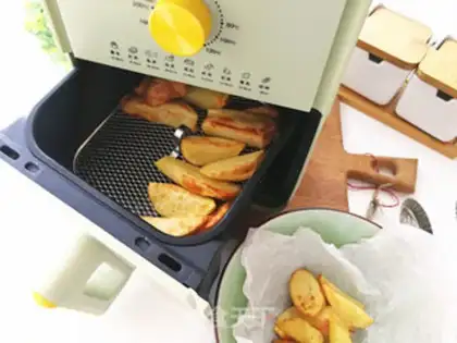 Make Black pepper baked fries step 5