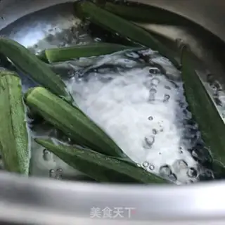 Make Garlic and acne step 1