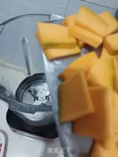 Make Pumpkin walnuts step 1