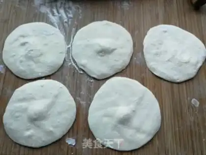 Make Shrimp leather potato pie step 8