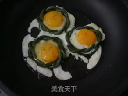 Make Soybeans fried eggs step 5